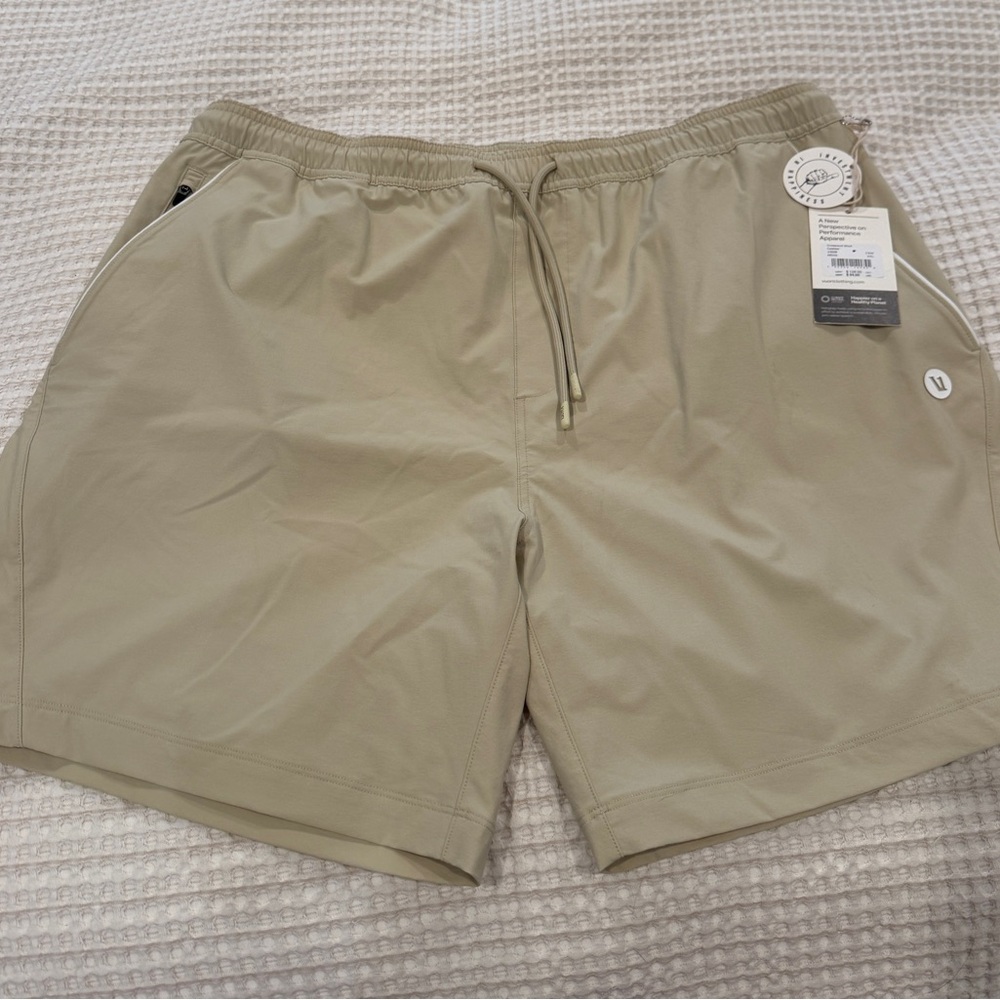 VUORI NWT men’s Crosscourt Short